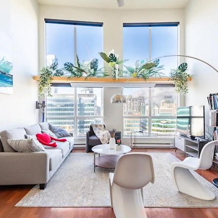 Loft In Downtown Vancouver With Free Parking מראה חיצוני תמונה