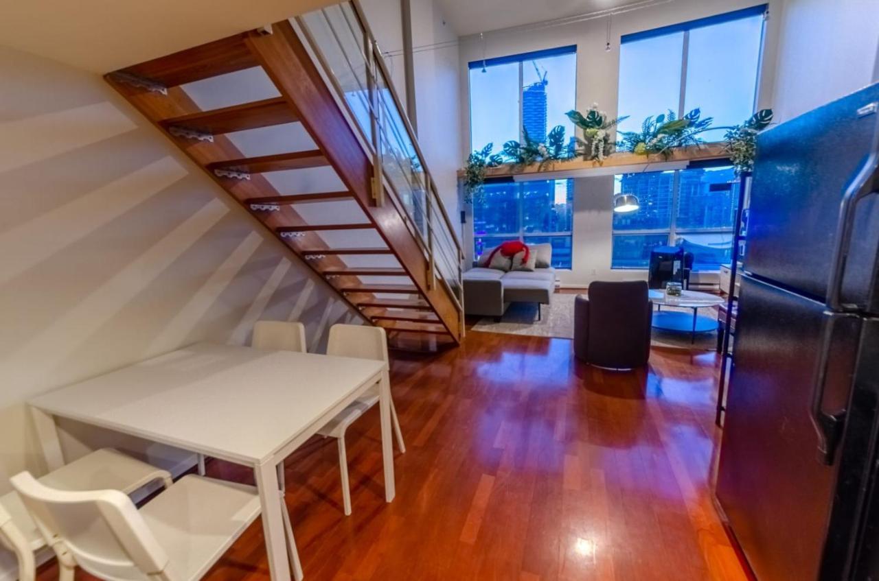 Loft In Downtown Vancouver With Free Parking מראה חיצוני תמונה
