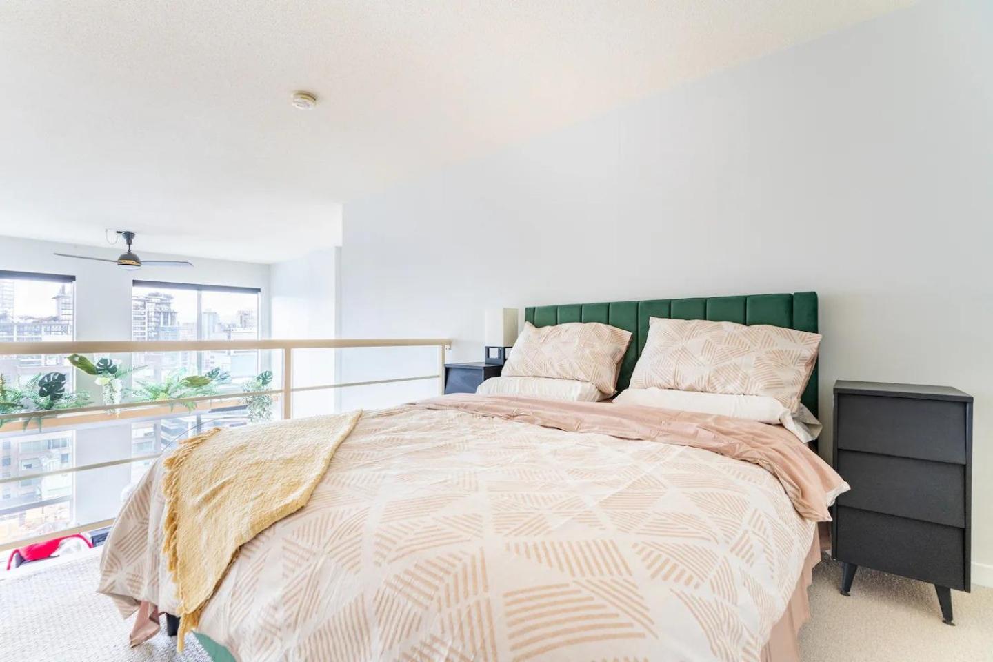 Loft In Downtown Vancouver With Free Parking מראה חיצוני תמונה
